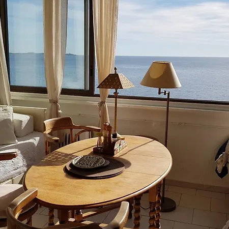 Athena Port Apartment Bandol